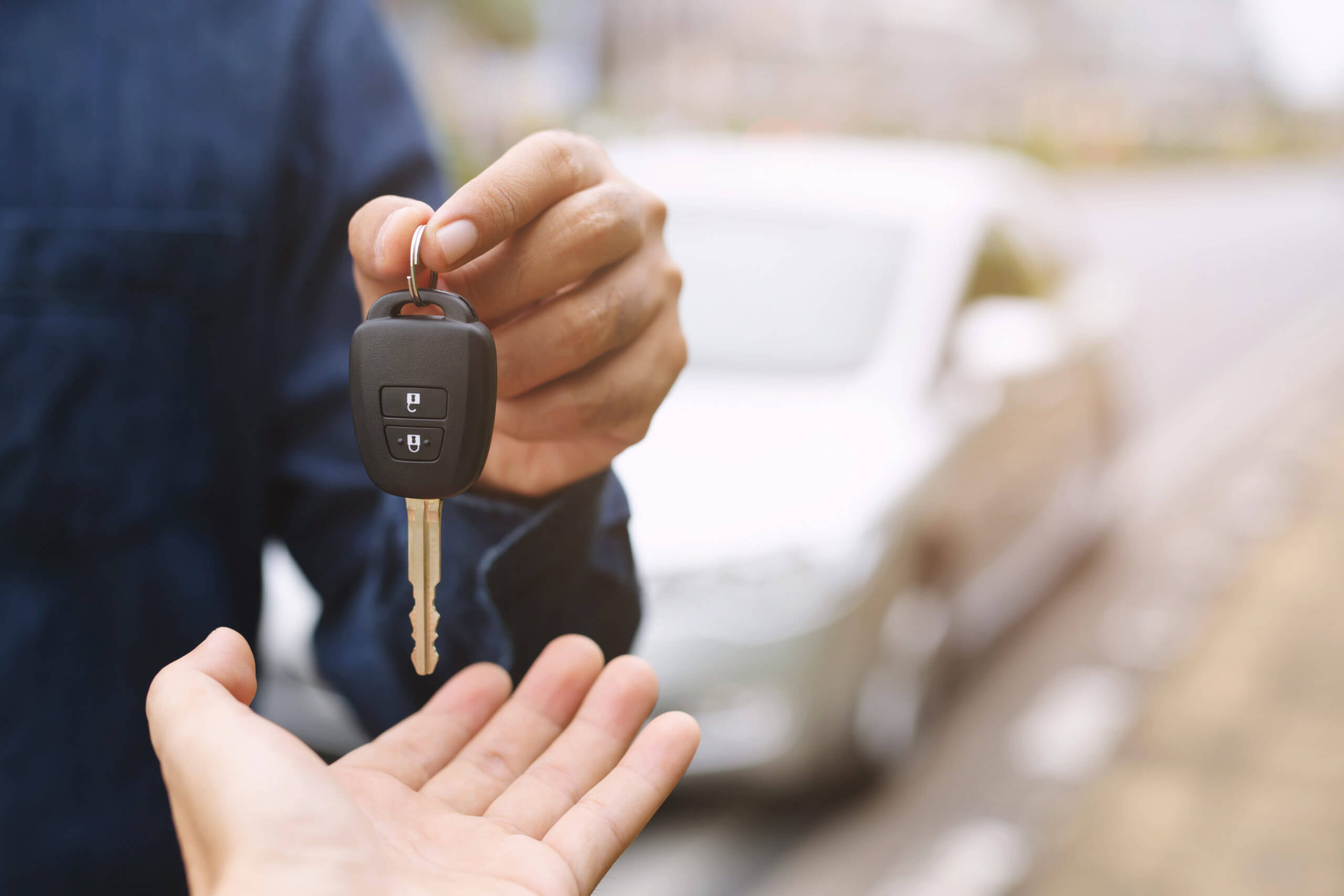 Who Is Shipping Your Car & Why Do You Need To Know? - SAKAEM Blog